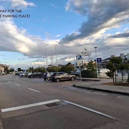 Nautica Free Parking Apartman Šibenik Kültér fotó