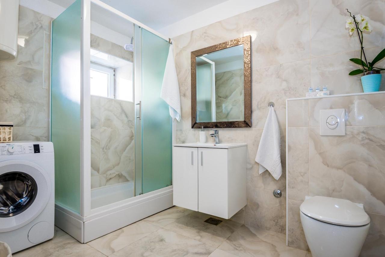 Nautica Free Parking Apartman Šibenik Kültér fotó