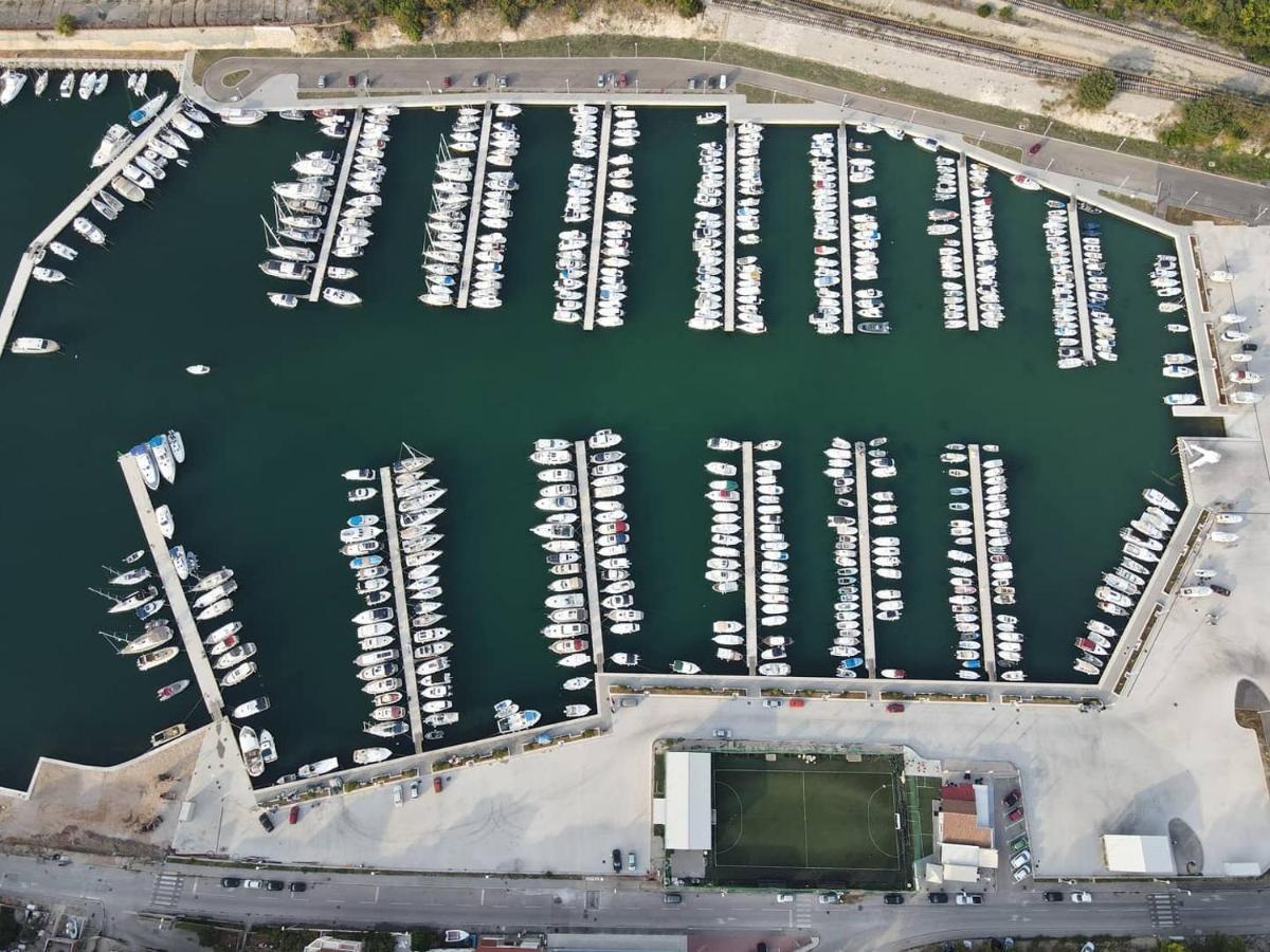 Nautica Free Parking Apartman Šibenik Kültér fotó